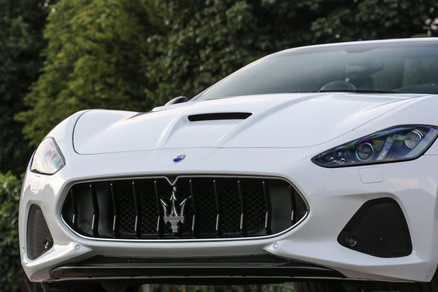 Детали экстерьера Maserati GranCabrio MC 2017 года  (фото 11 из 19)
